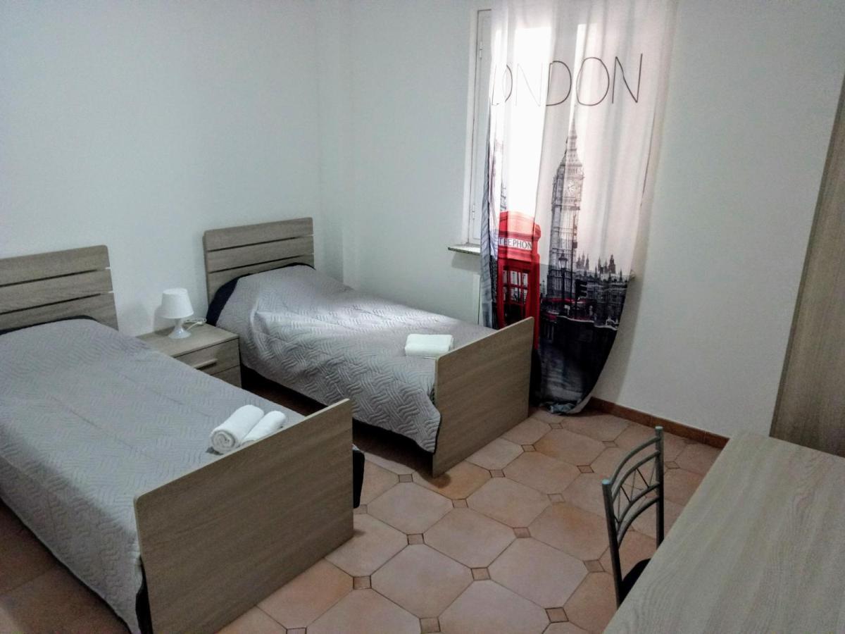 B&B Mike Novi Ligure Exterior foto