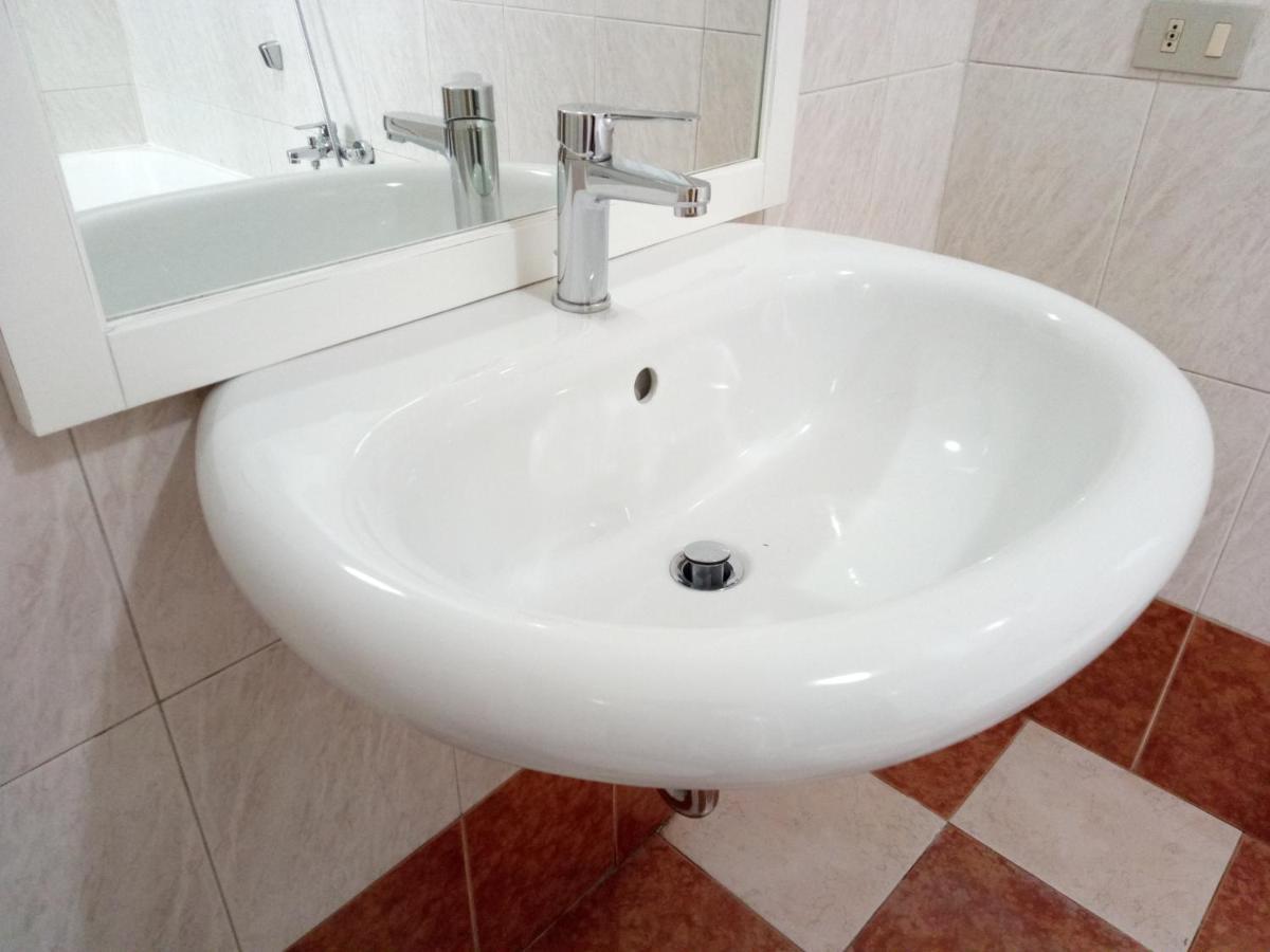 B&B Mike Novi Ligure Exterior foto