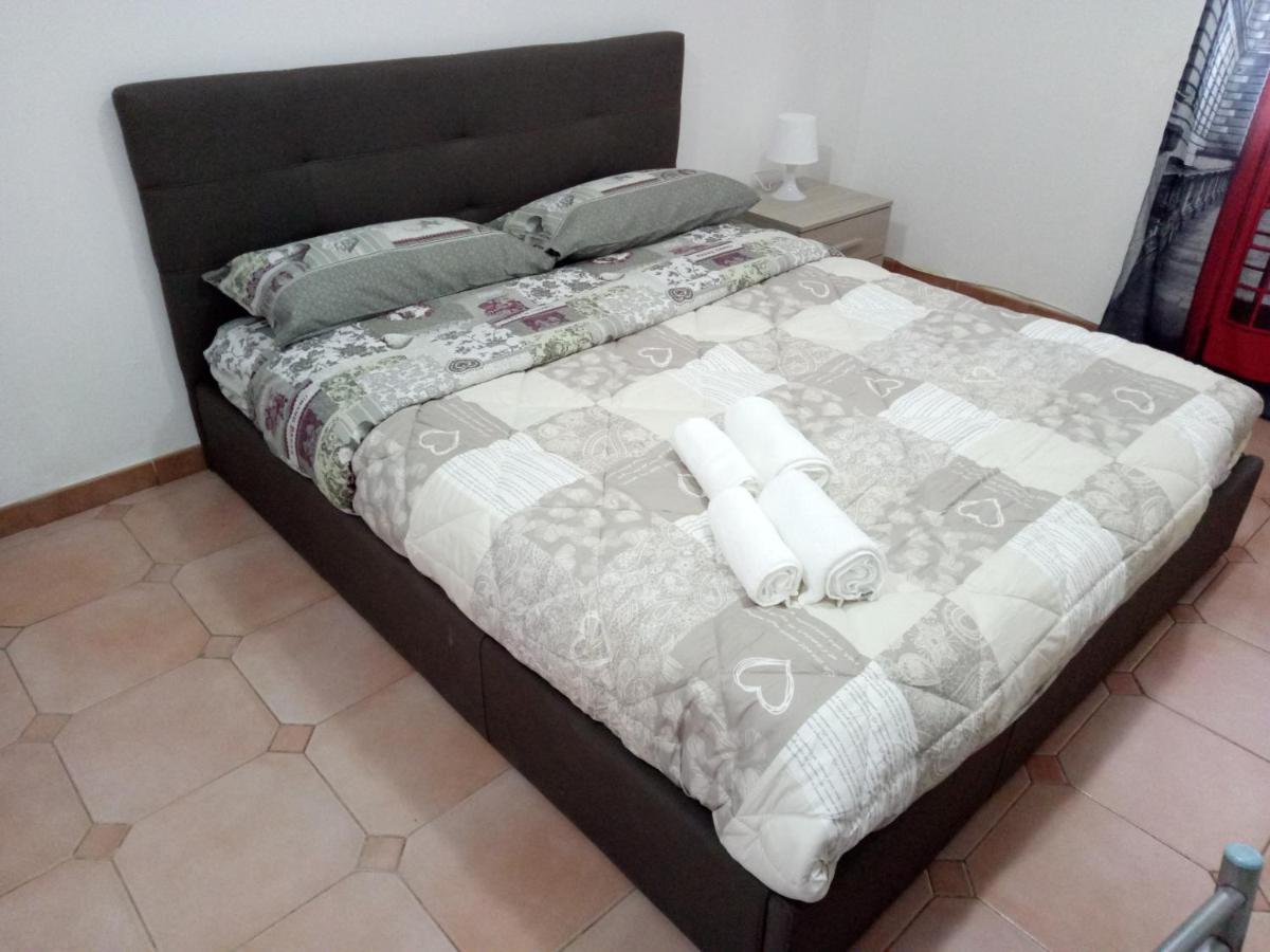B&B Mike Novi Ligure Exterior foto