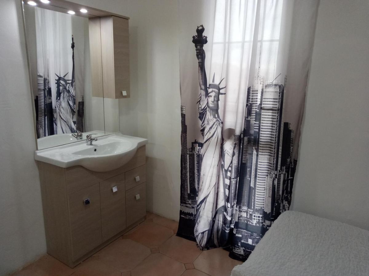 B&B Mike Novi Ligure Exterior foto